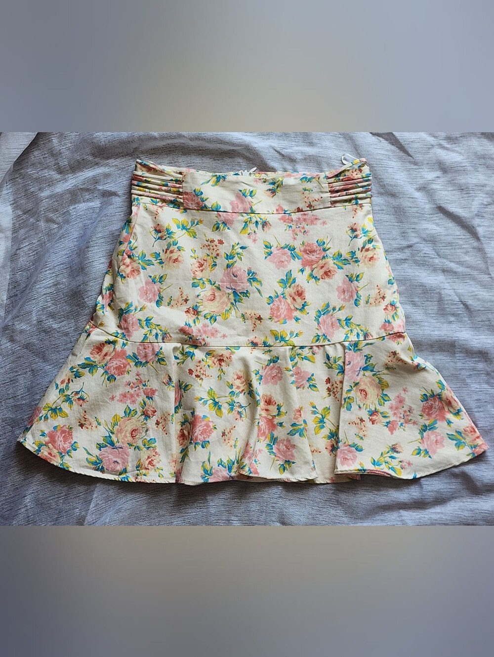Womens Zara Floral Printed Skirt Size XS, Flair & Flowy Mini Skirt, Super Cute